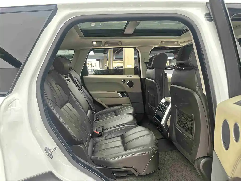 Land Rover Range Rover Sport 2015 3.0 SDV6 HSE DYNAMIC