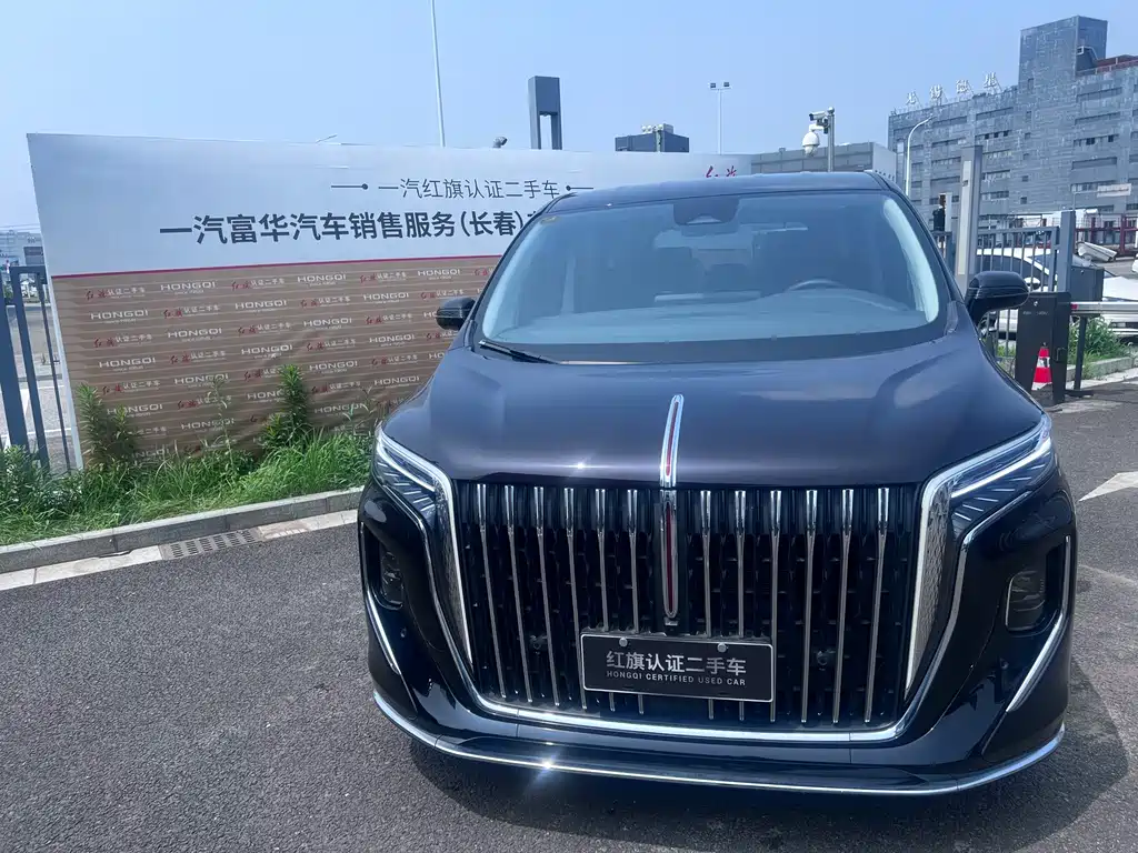 Hongqi Hongqi HQ9 PHEV — миниатюра 2