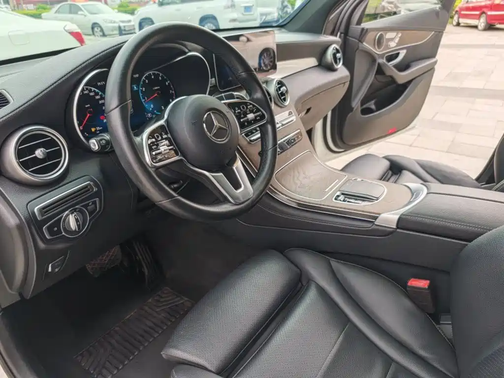 Mercedes-Benz GLC — миниатюра 21