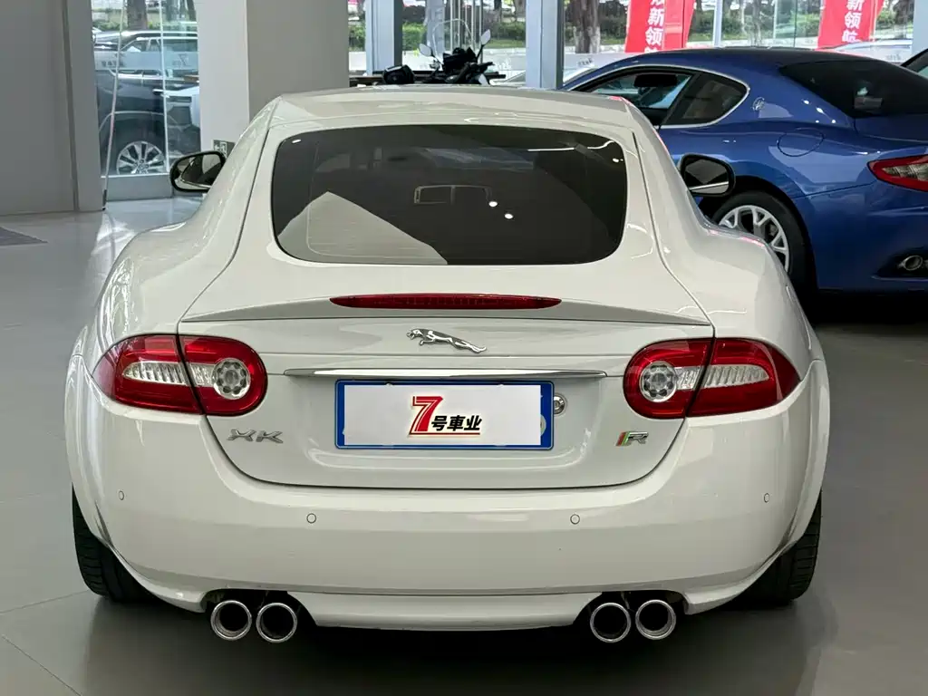 Jaguar XK — миниатюра 9