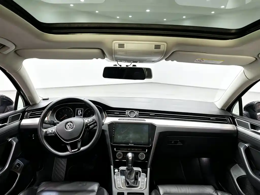 Volkswagen Magotan — миниатюра 6