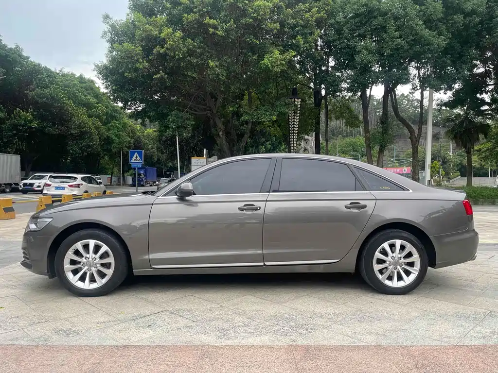 Audi A6L — миниатюра 6