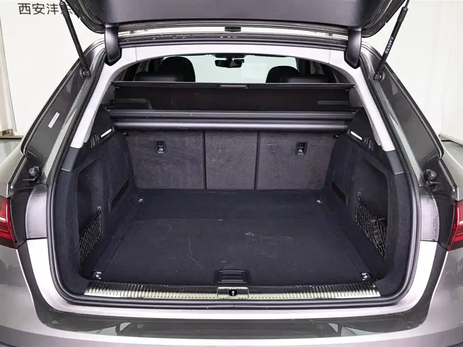 Audi A4 2021 allroad quattro