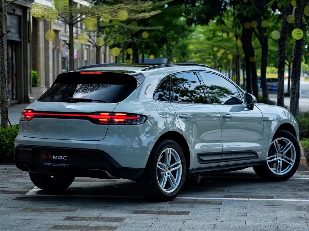Porsche Macan — миниатюра 5