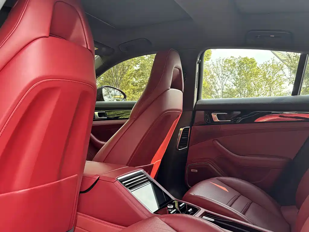 Porsche Panamera — миниатюра 8