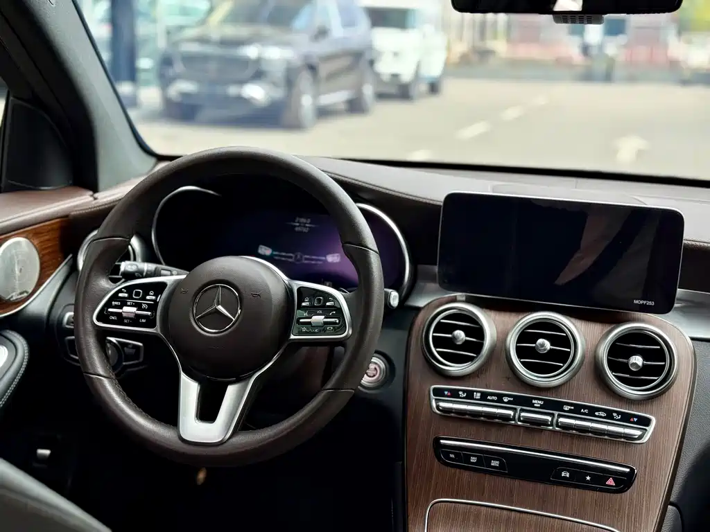 Mercedes-Benz GLC — миниатюра 21