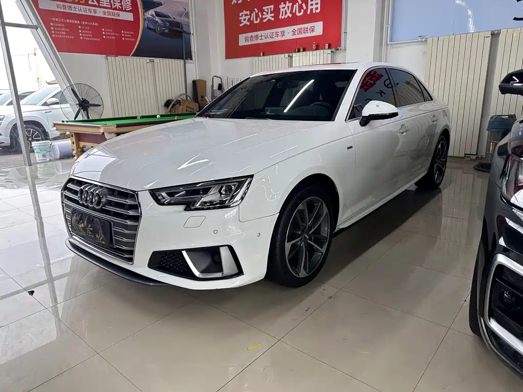 Audi A4L 2019