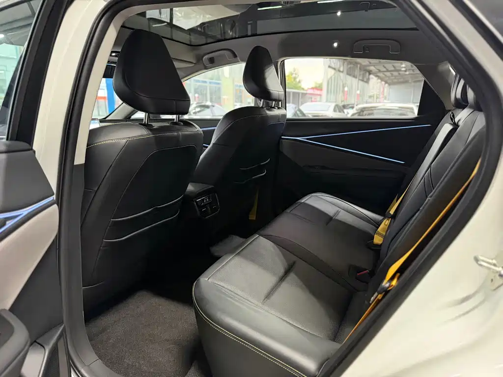 Toyota Toyota BZ5 — миниатюра 6