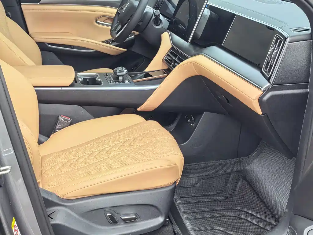 BYD L DM-i — миниатюра 13