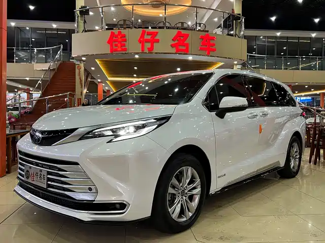 TOYOTA SIENNA 2022