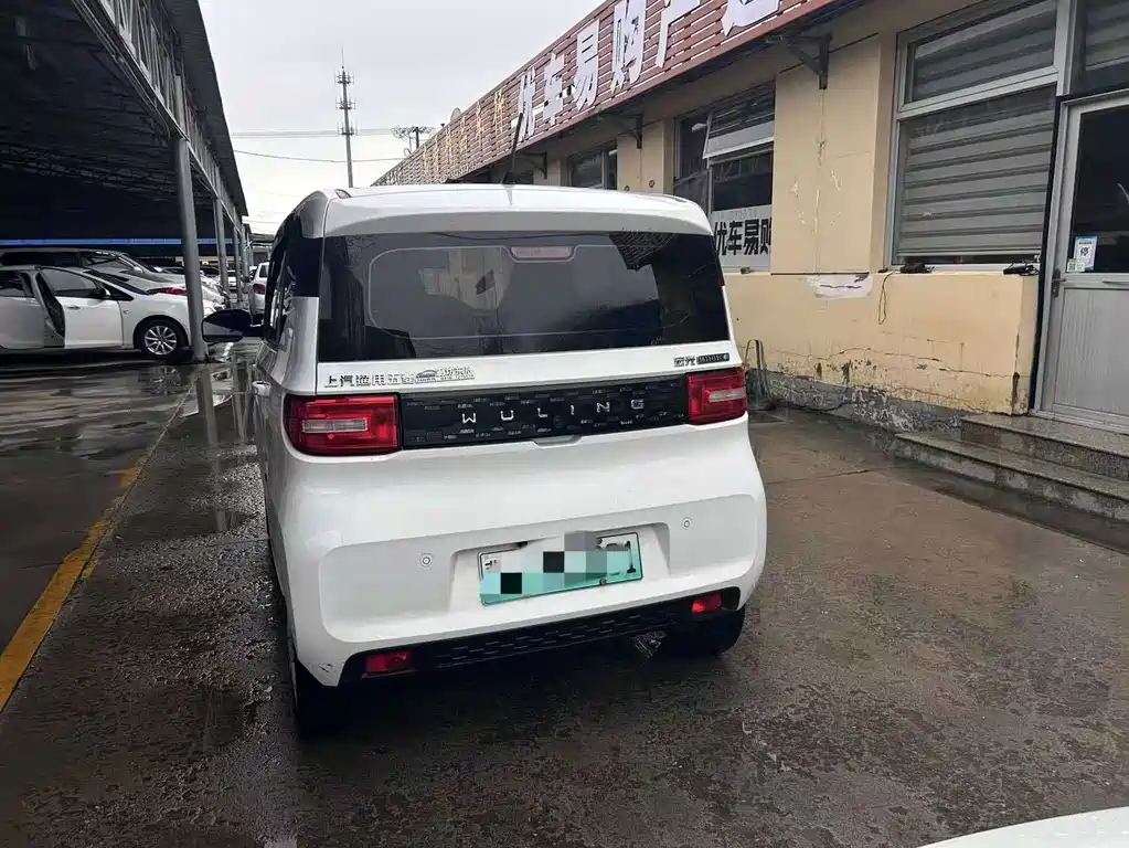 Wuling MINIEV — миниатюра 5