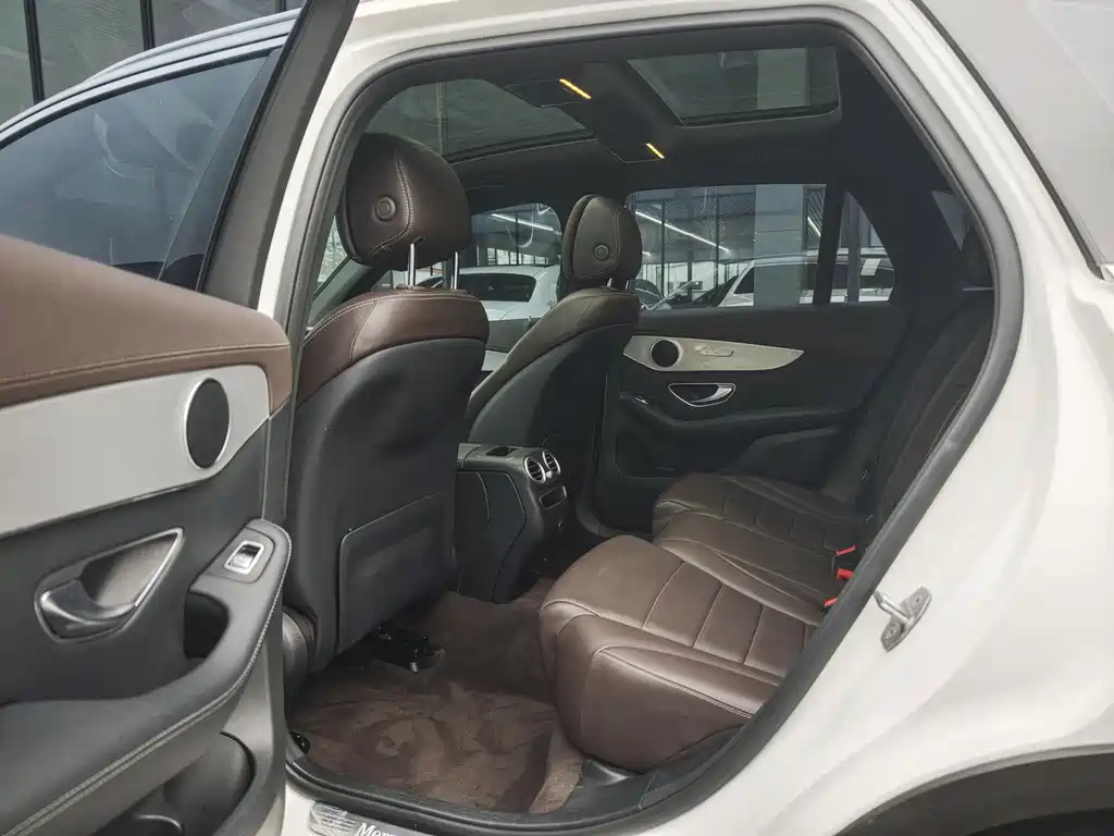 Mercedes-Benz GLC 2022 GLC 260 L 4MATIC