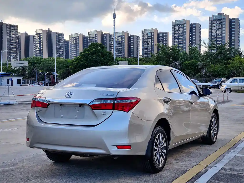 Toyota Corolla — миниатюра 7