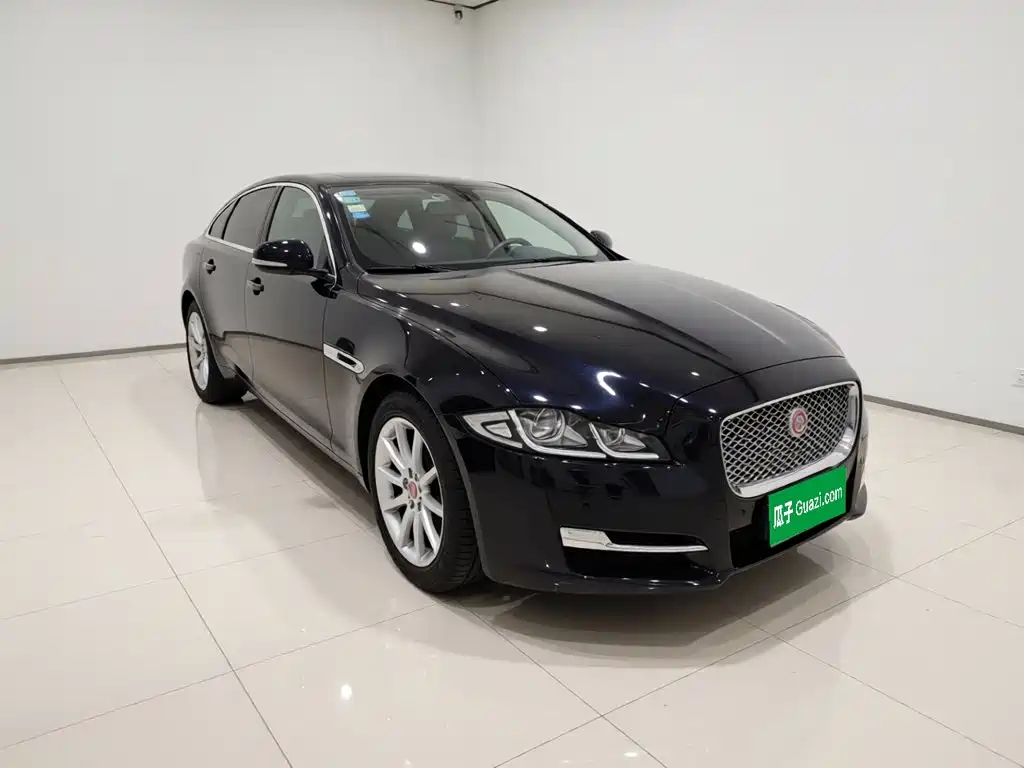 Jaguar XJ — миниатюра 3