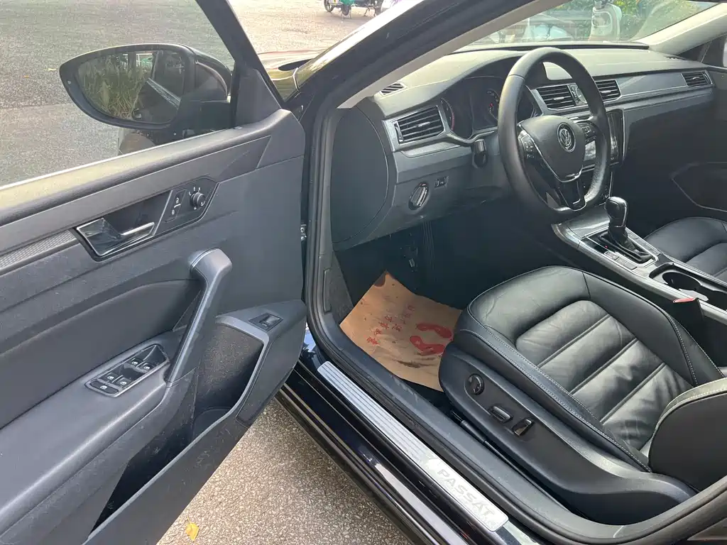 Volkswagen Passat — миниатюра 8
