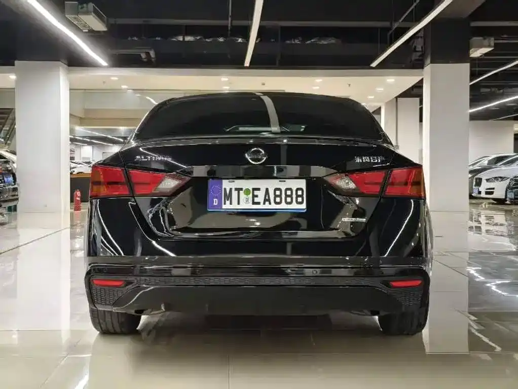 Nissan Teana — миниатюра 5