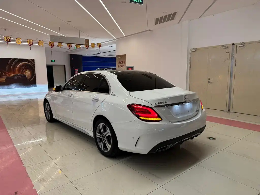 MERCEDES-BENZ C CLASS