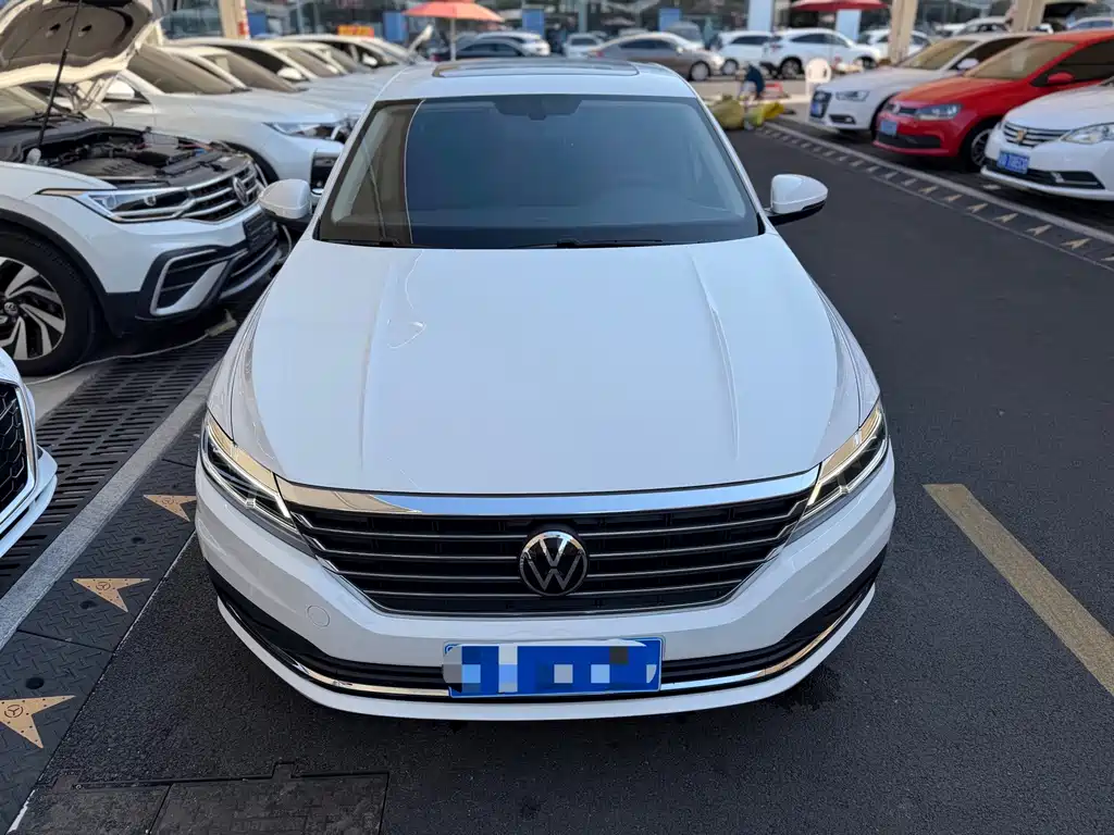 Volkswagen Lavida — миниатюра 2