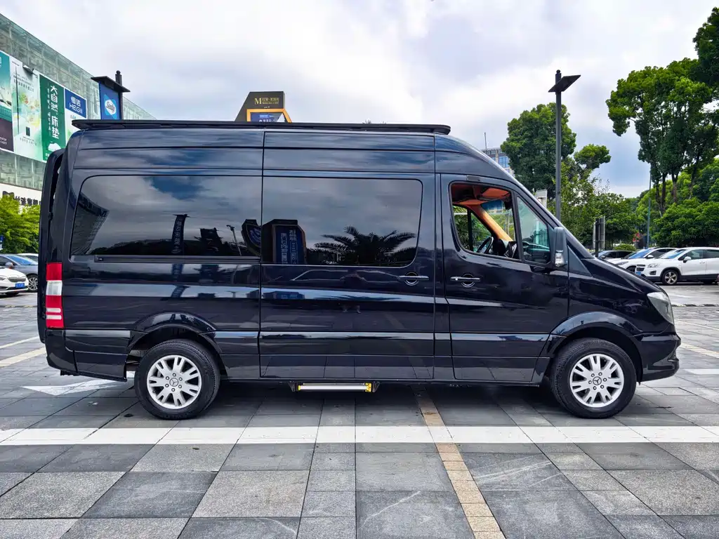 Mercedes-Benz Sprinter — миниатюра 6