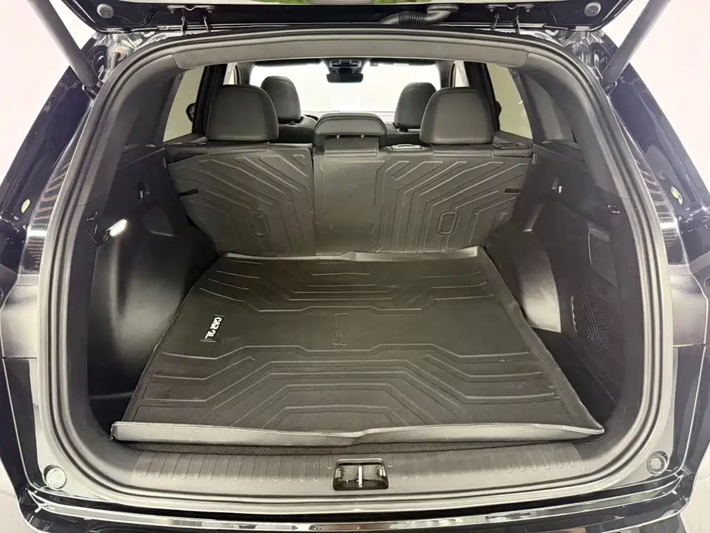 Geely Xingyue L — миниатюра 15