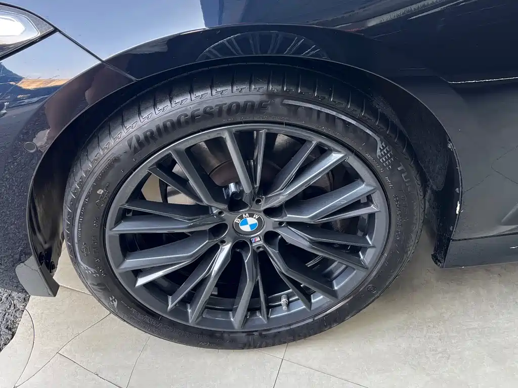 BMW 3 Series — миниатюра 14