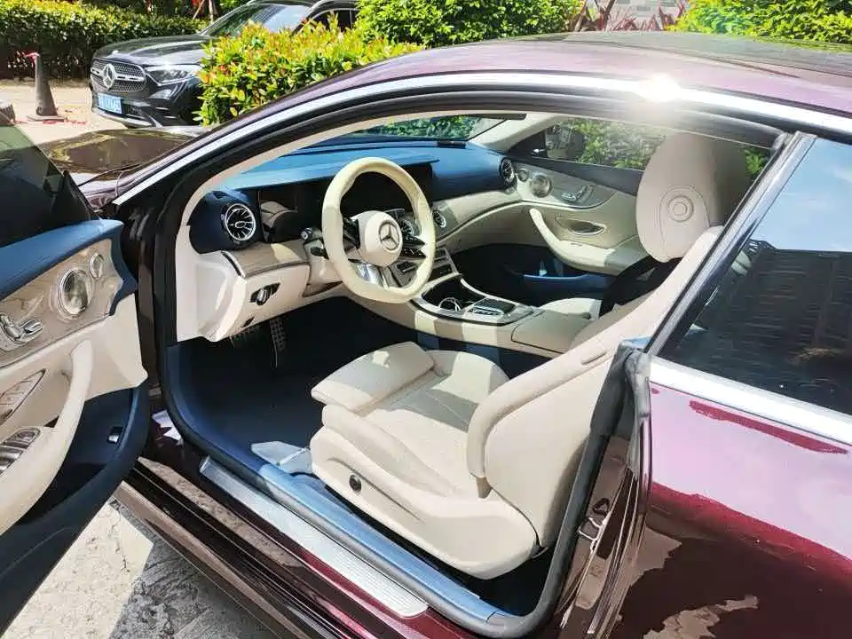 Mercedes-Benz E-Class (Import) — миниатюра 4