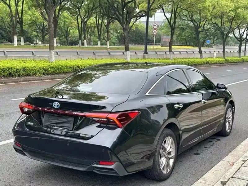 Toyota Avalon — миниатюра 9