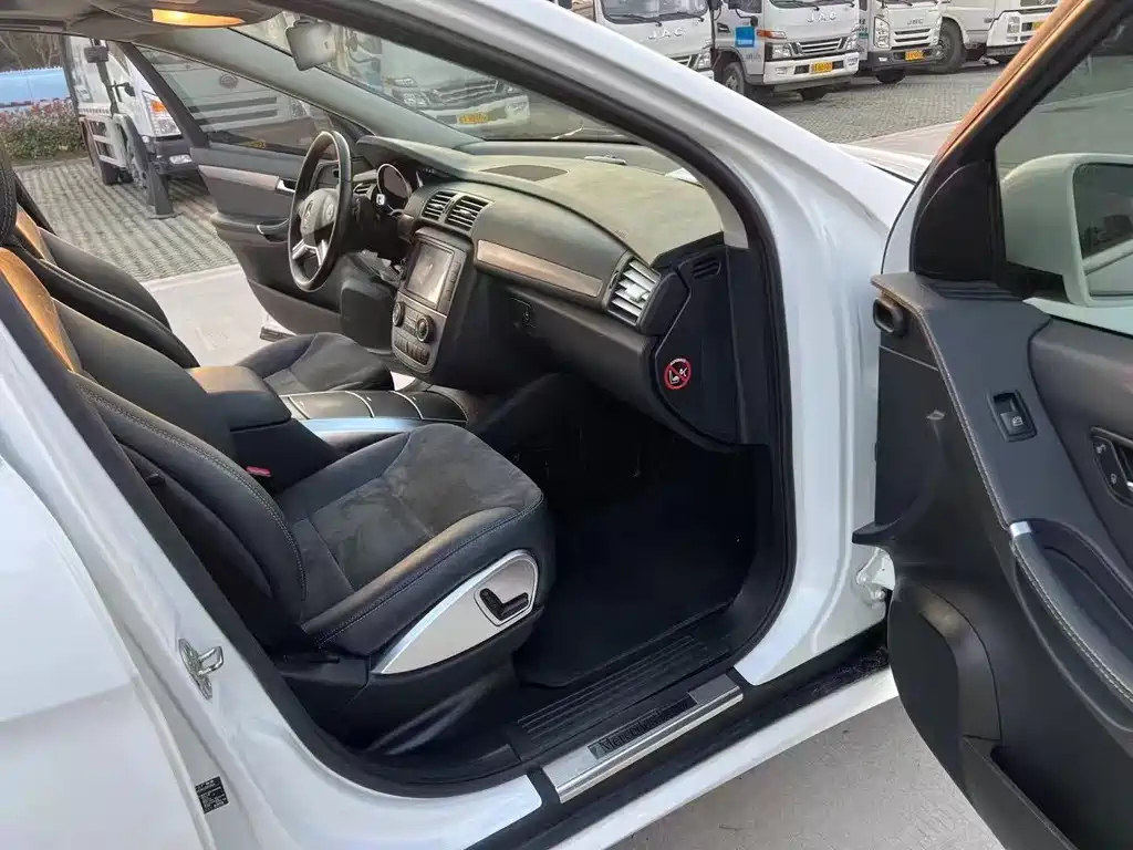 Mercedes-Benz R 2014 R 320 4MATIC Luxury