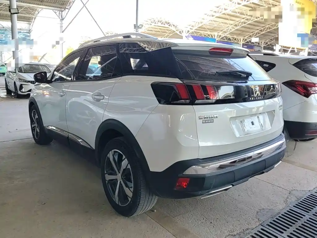 Peugeot 4008 — миниатюра 5