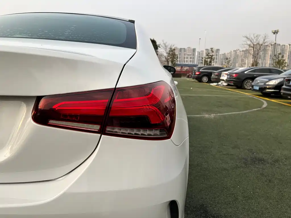 MERCEDES-BENZ A CLASS