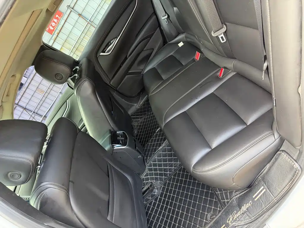 Cadillac XTS — миниатюра 5