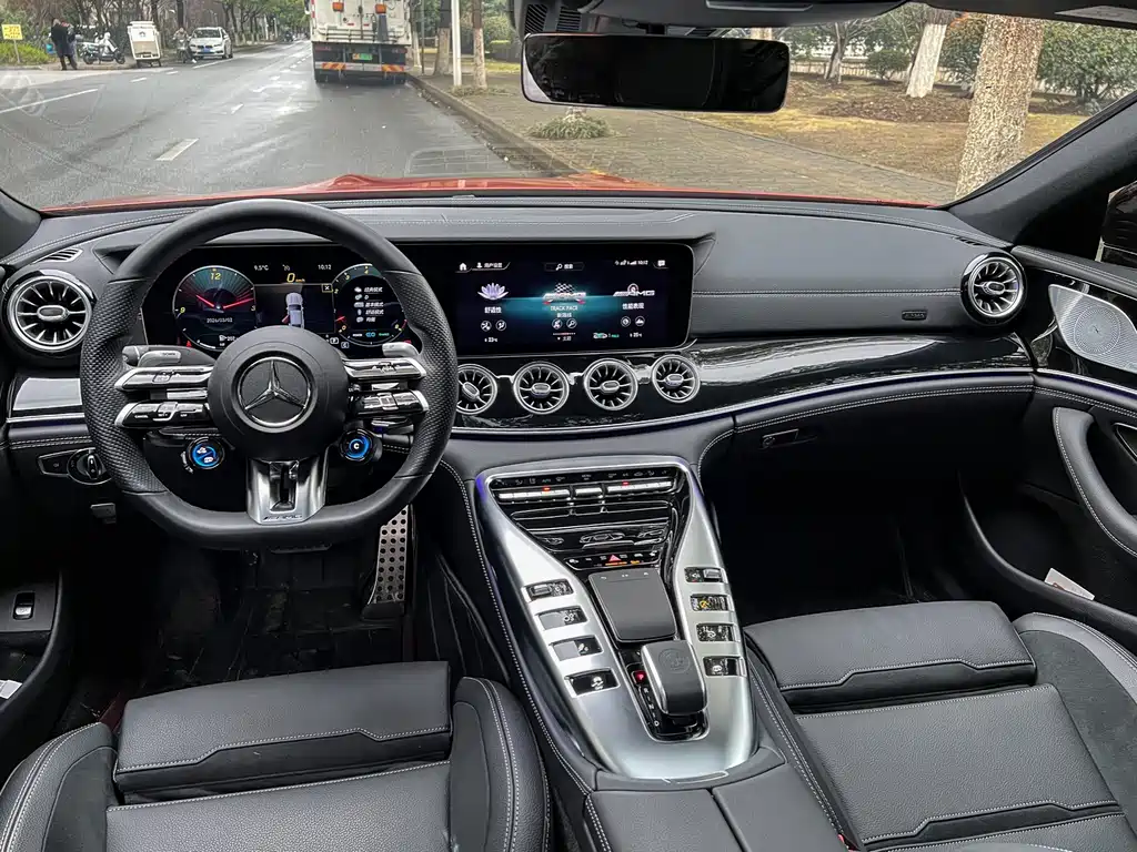 MERCEDES-BENZ AMG GT