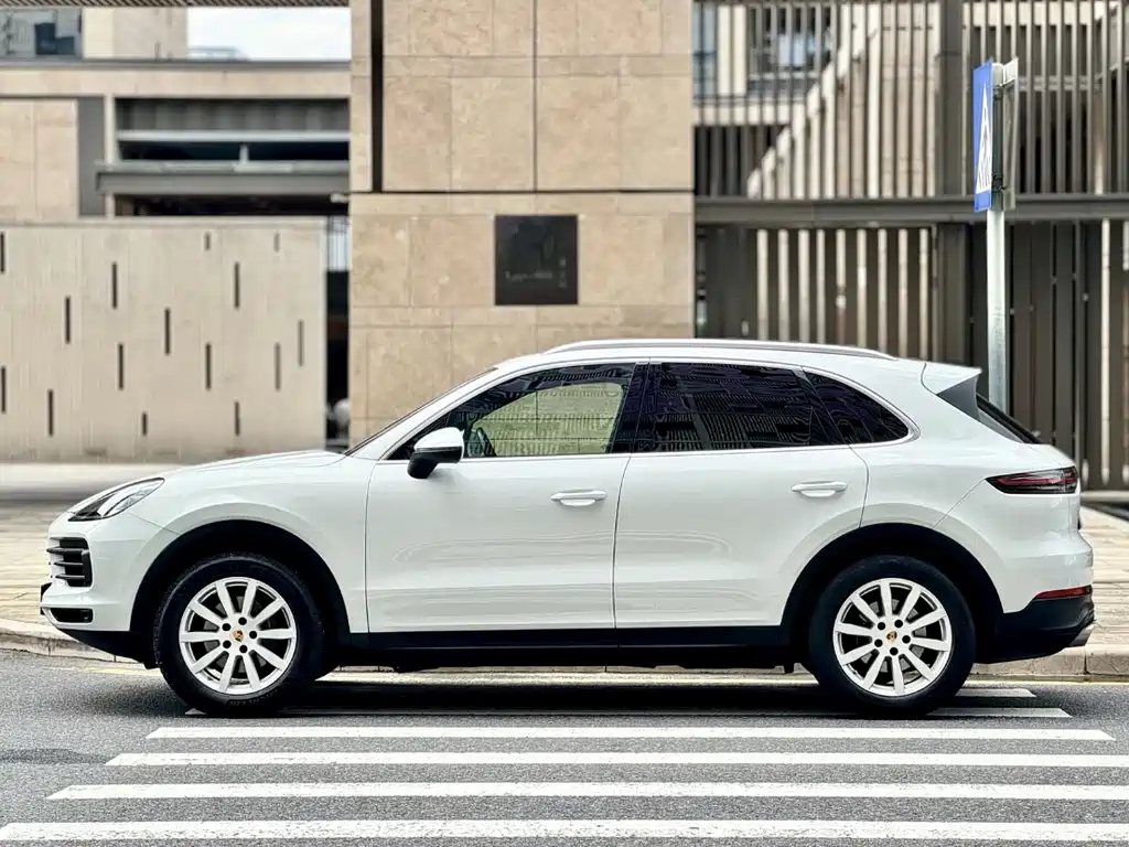 Porsche Cayenne 2018 Cayenne 3.0T