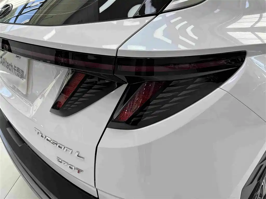 Hyundai Tucson — миниатюра 17
