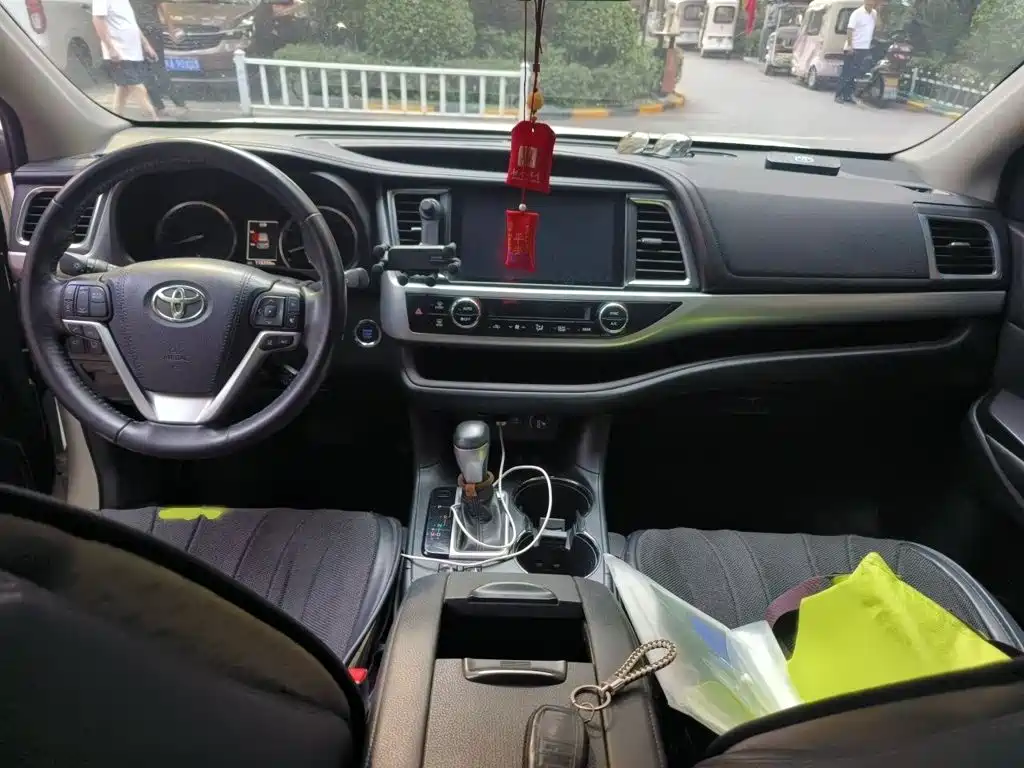Toyota Highlander — миниатюра 13