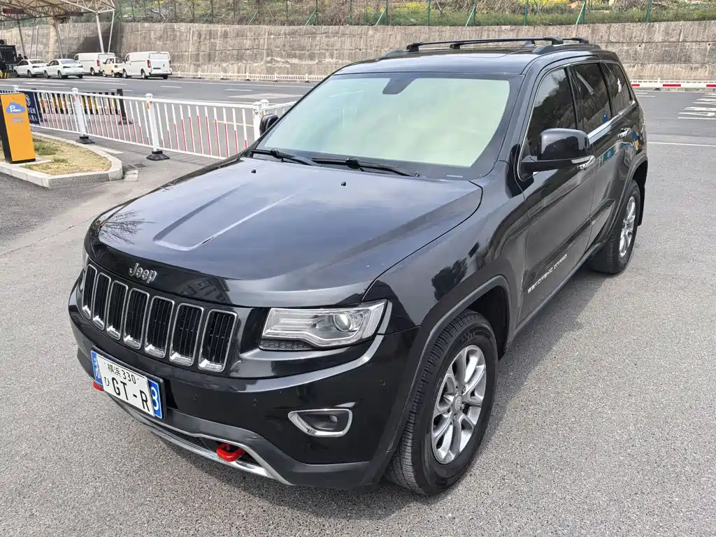 Jeep Grand Cherokee (Import) 3.0L Comfort Enjoy Navigation Edition, фото 5