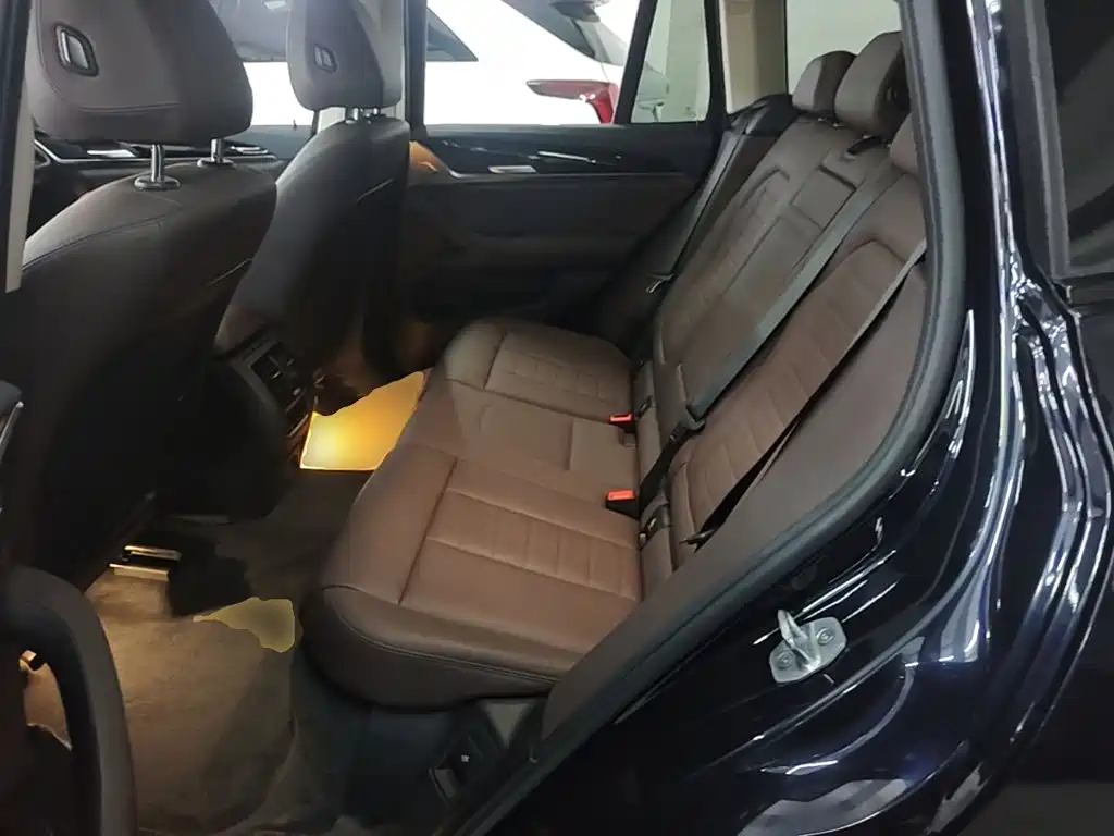 BMW X3 — миниатюра 17