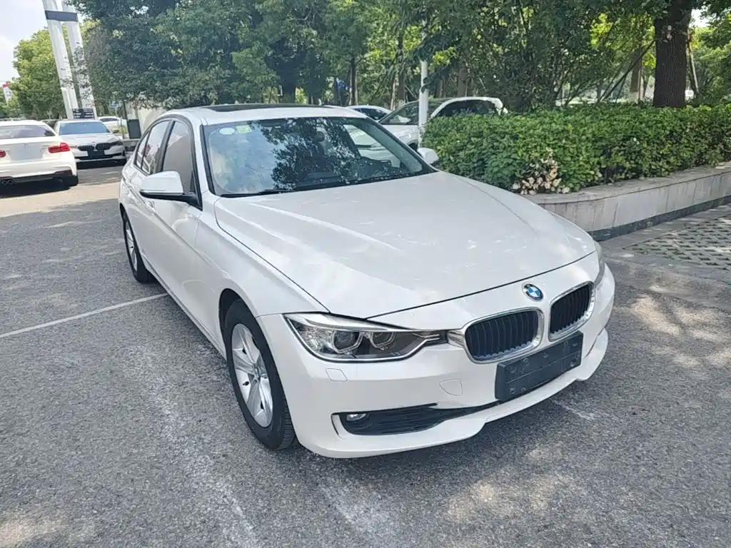 BMW 3 Series — миниатюра 4