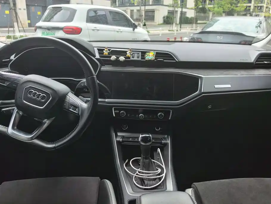 Audi Q3 — миниатюра 12