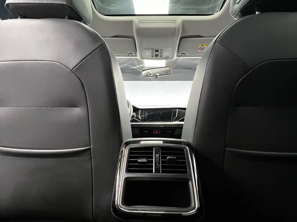 Volkswagen Passat — миниатюра 14