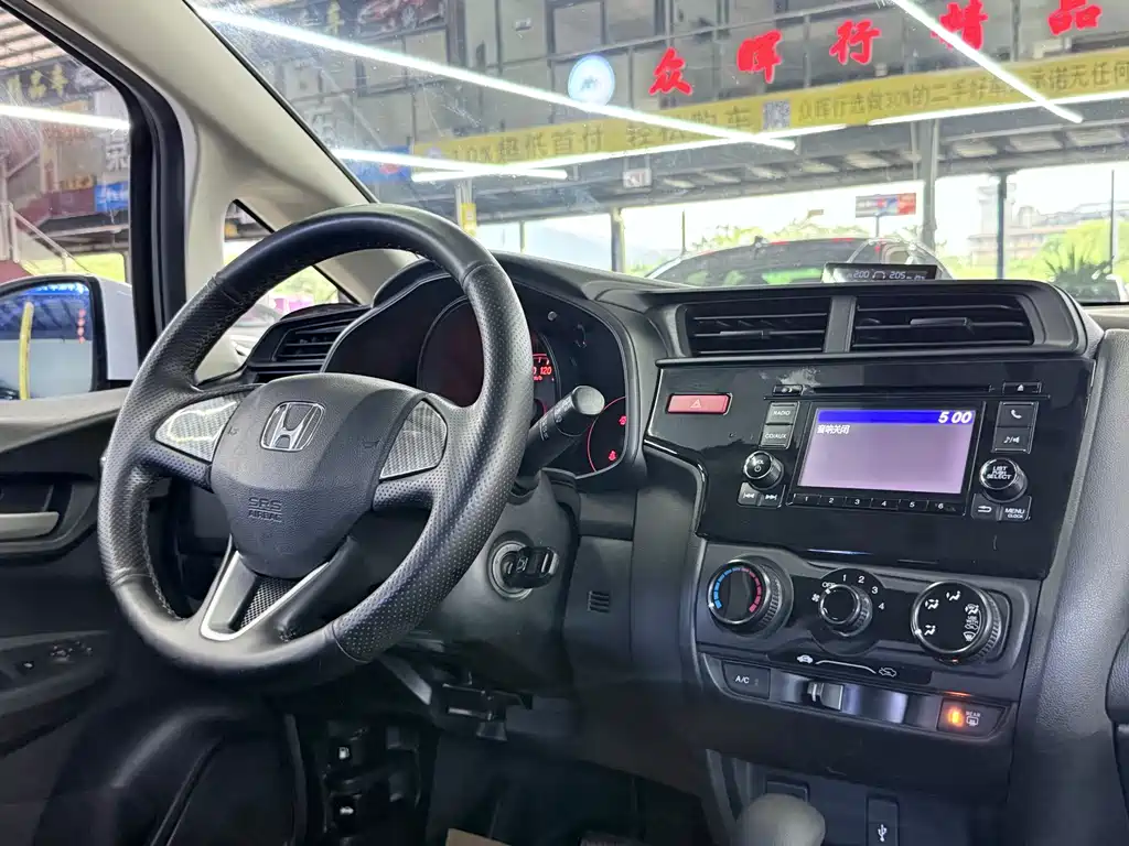 Honda Fit — миниатюра 10