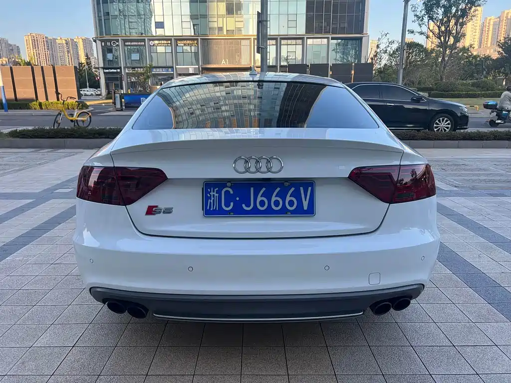 Audi S5 — миниатюра 4