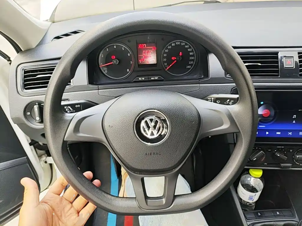 Volkswagen Santana — миниатюра 11