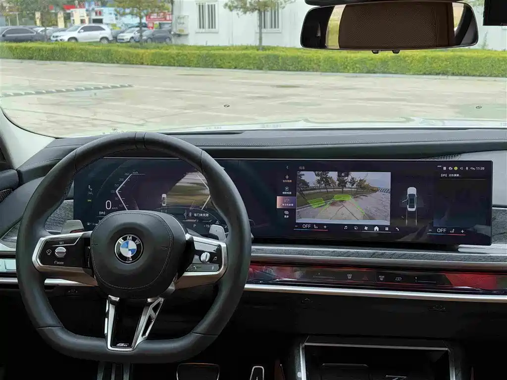 BMW 7 Series — миниатюра 7