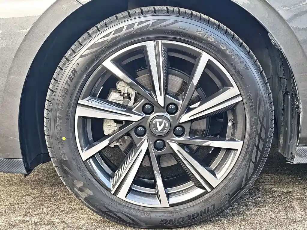 Changan Eado — миниатюра 16