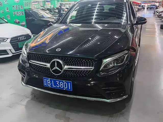 MERCEDES-BENZ GLC