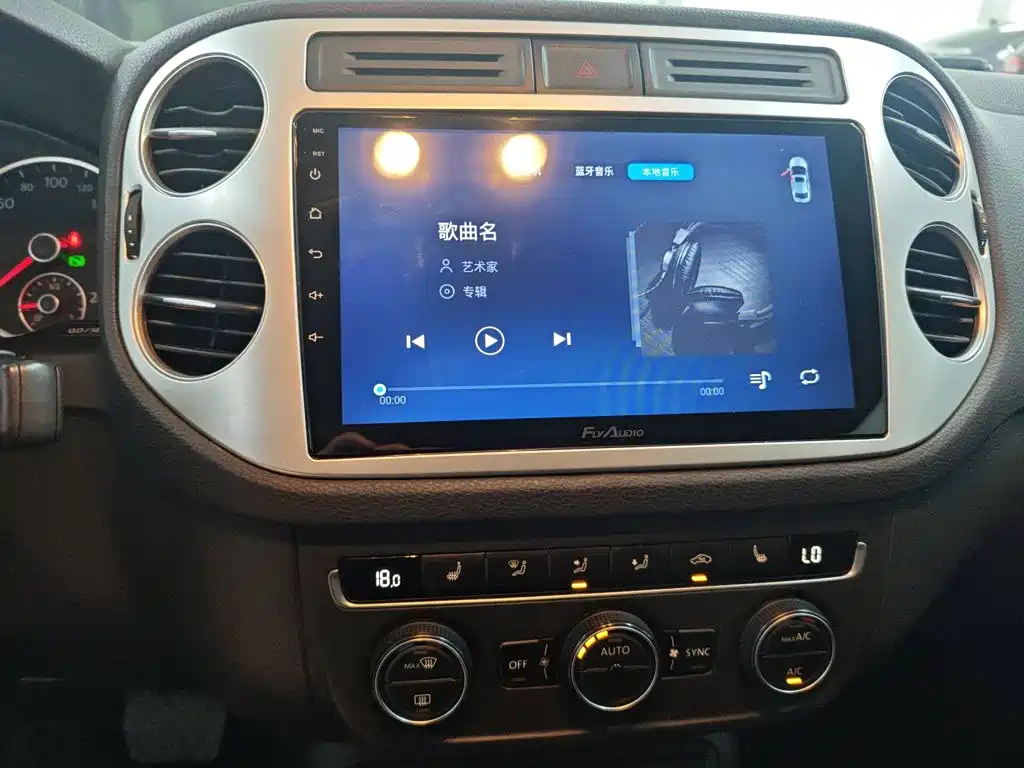 Volkswagen Tiguan — миниатюра 13
