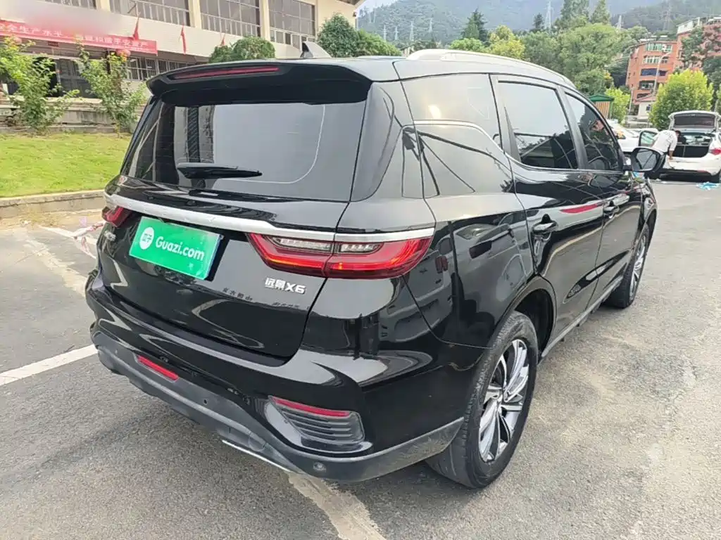 Geely Vision X6 — миниатюра 7