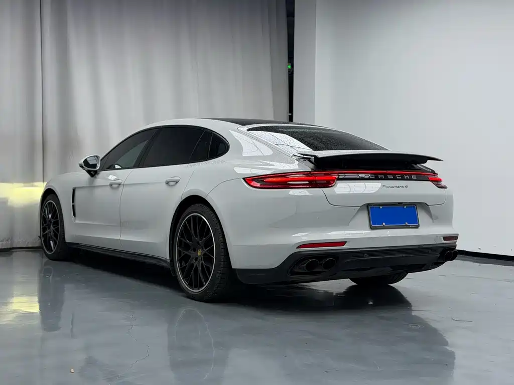 Porsche Panamera — миниатюра 3