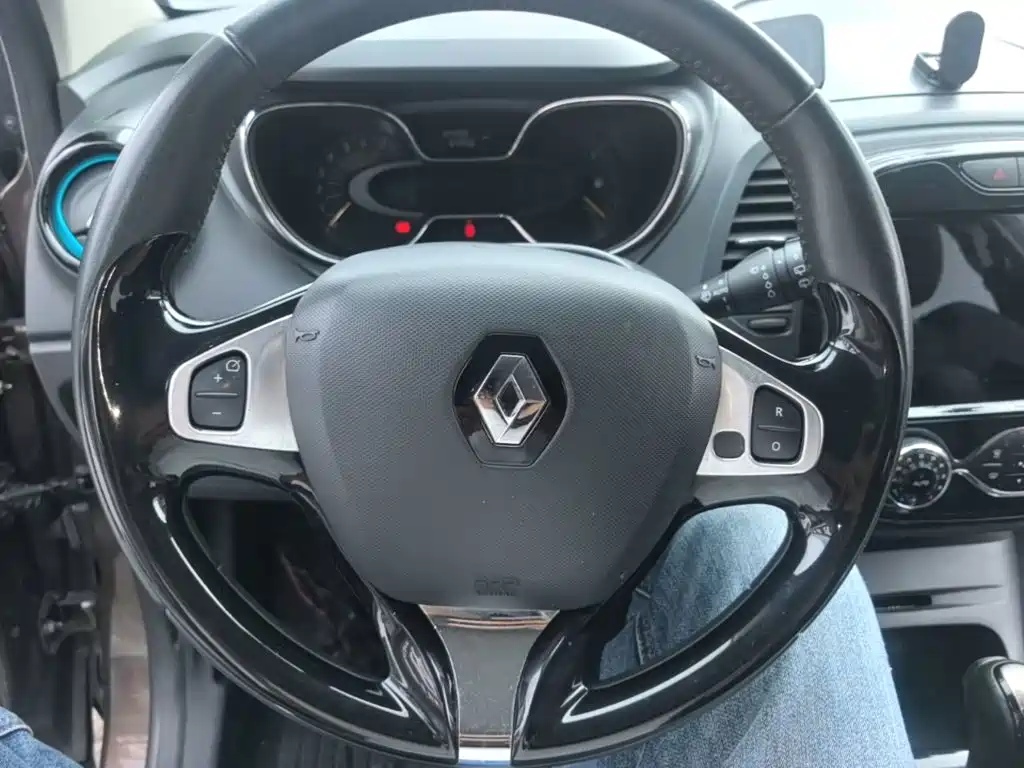 Renault Captur — миниатюра 11